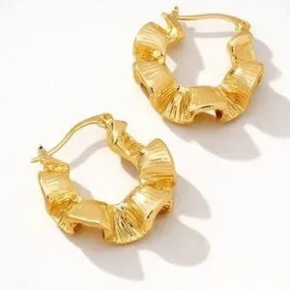Gold Textural Petal Flower (5017)